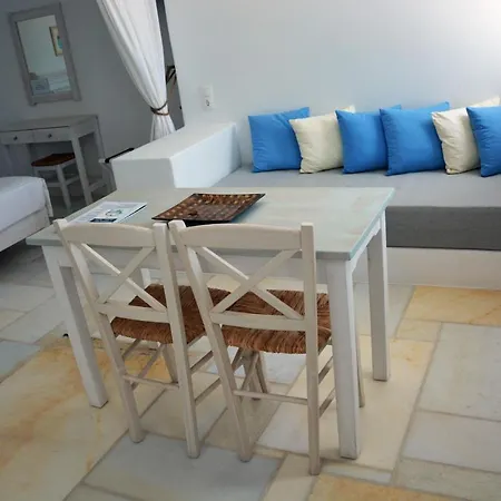 White Blue & Апартаменты *