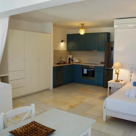 Apartament White Blue & Páros